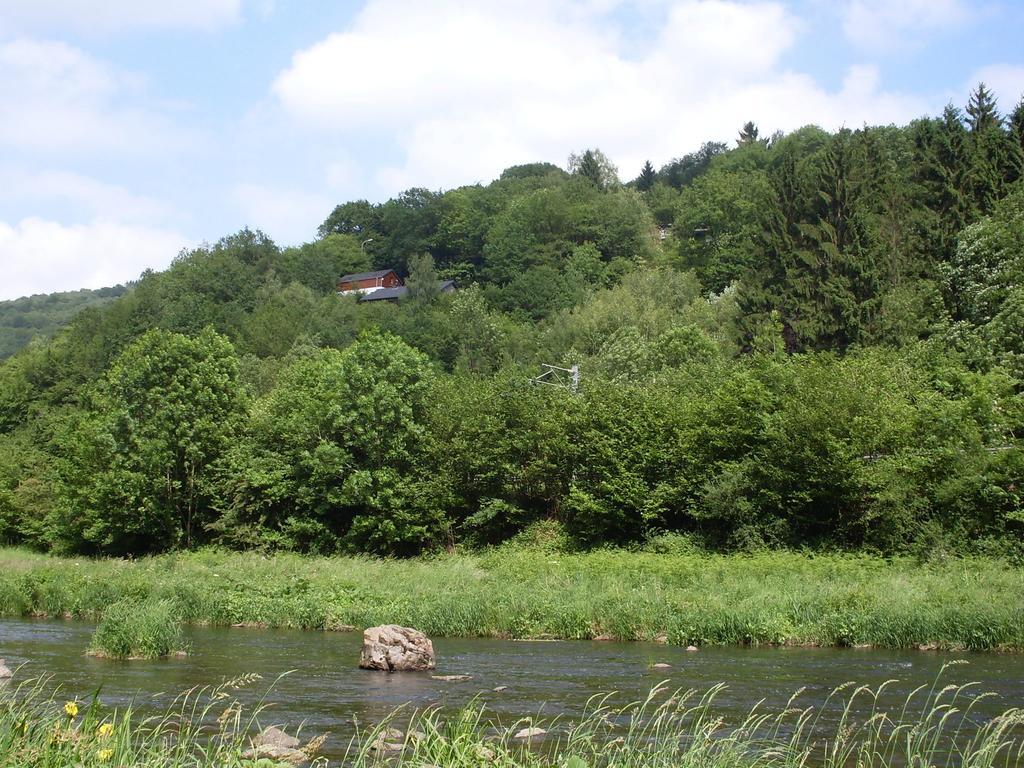 Cottage With A Terrace And A View Of The Valley Айвейл Екстериор снимка